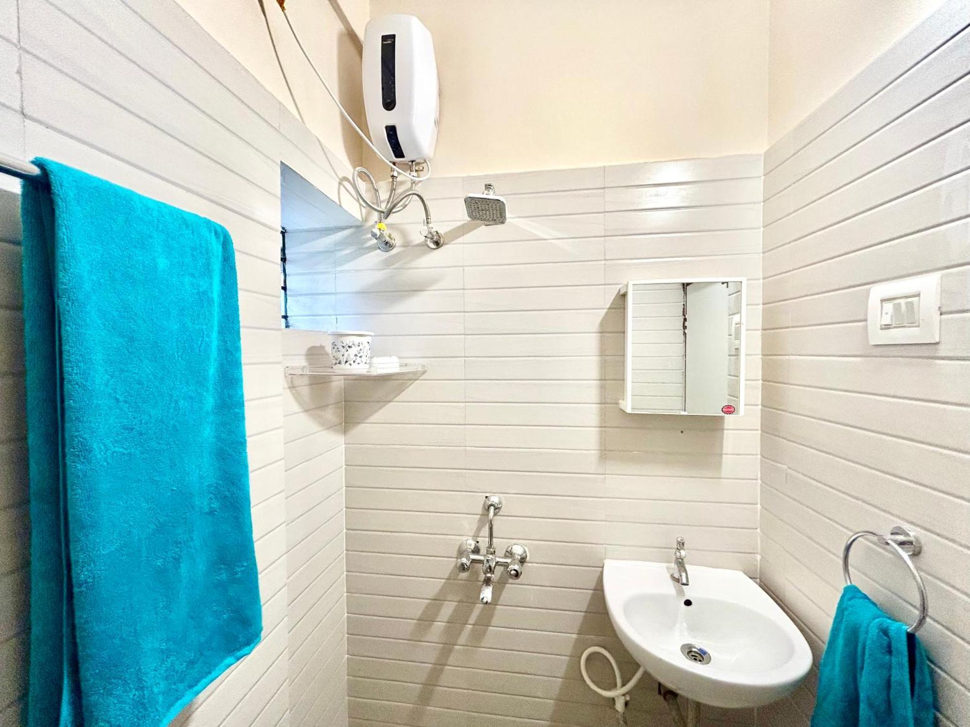 Cozy 2Bhk Apt Near Ruby Hospital & Em Bypass Kalkutta Exterior foto